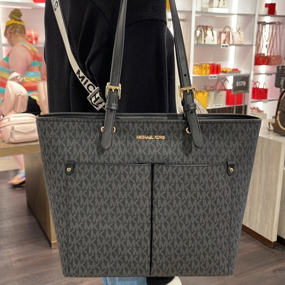 MICHAEL KORS JET SET TRAVEL MEDIUM DOUBLE POCKET TOTE
BLACK SIGNATURE
NWT - Picture 4 of 16